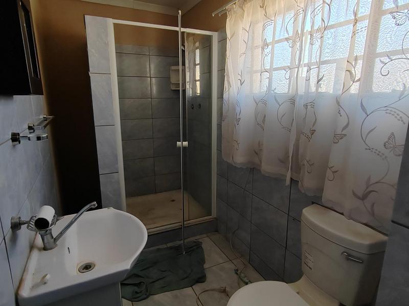 6 Bedroom Property for Sale in Upington Rural Northern Cape